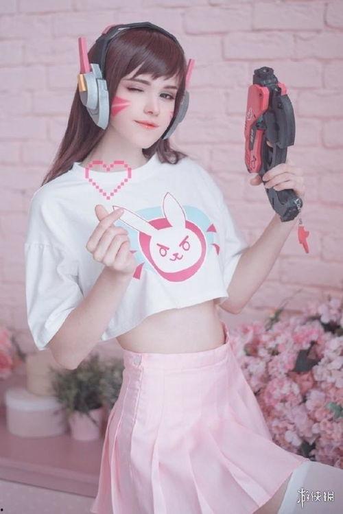 网红美女cos吃瓜,趣味横生演绎网络热梗